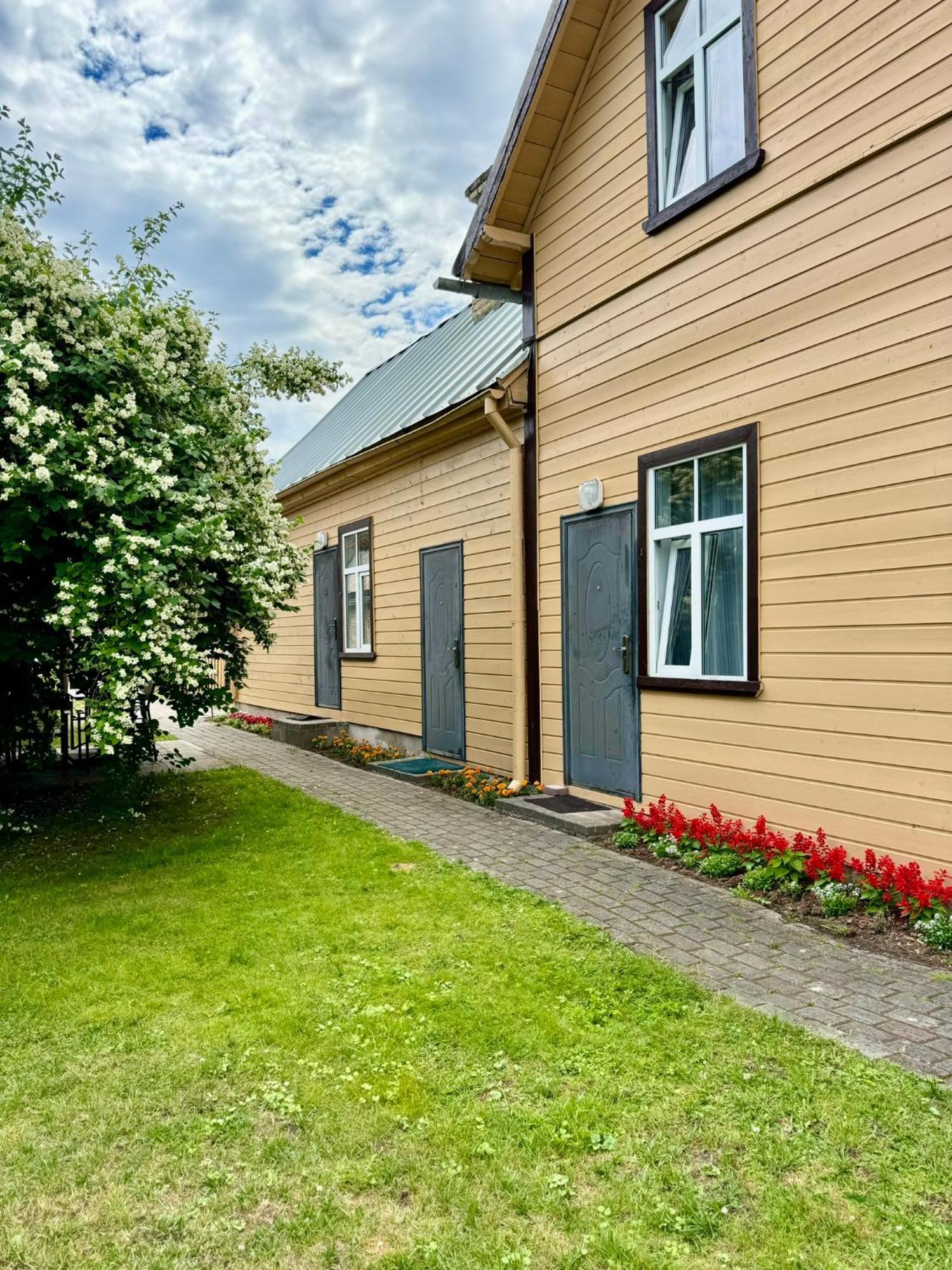 Sunrise Apartments Jūrkalne Exterior foto